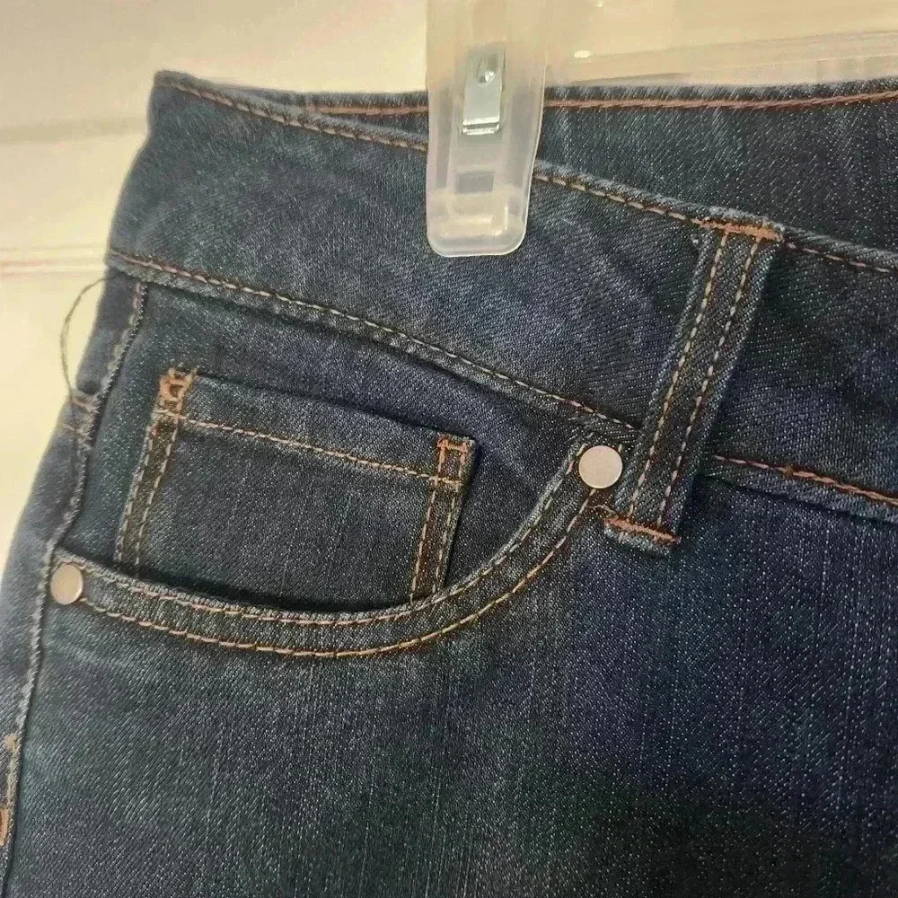 George Denim Capri Shorts NWT Size 14 Mid Rise Stretch 5 Pocket - Picture 4 of 12